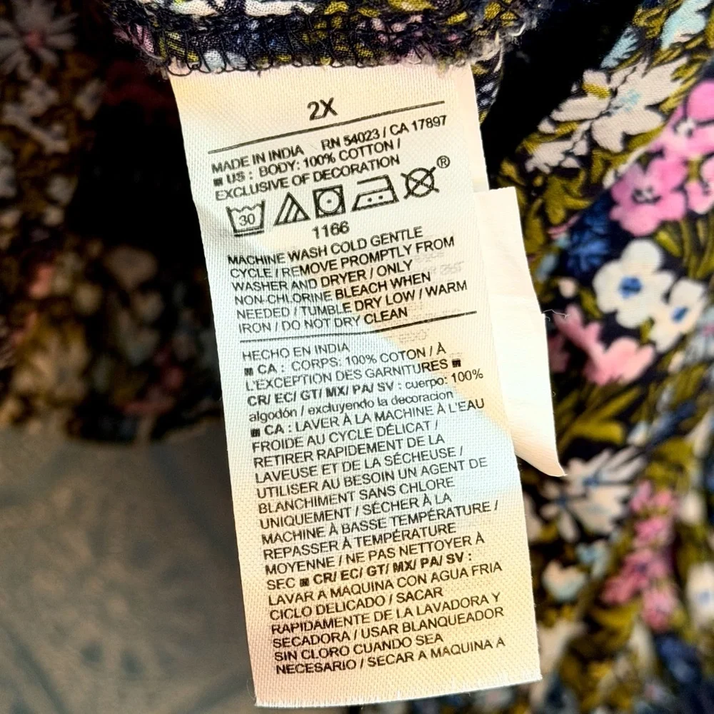Old Navy Floral Cotton Pintuck Blouse Sz 2X - Picture 7 of 9